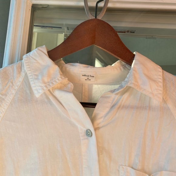 Aritzia Wilfred Free Button Down - Picture 3 of 5